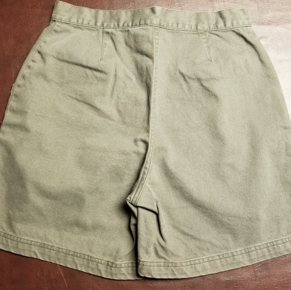 Ladies Jean Shorts - Picture 2 of 5